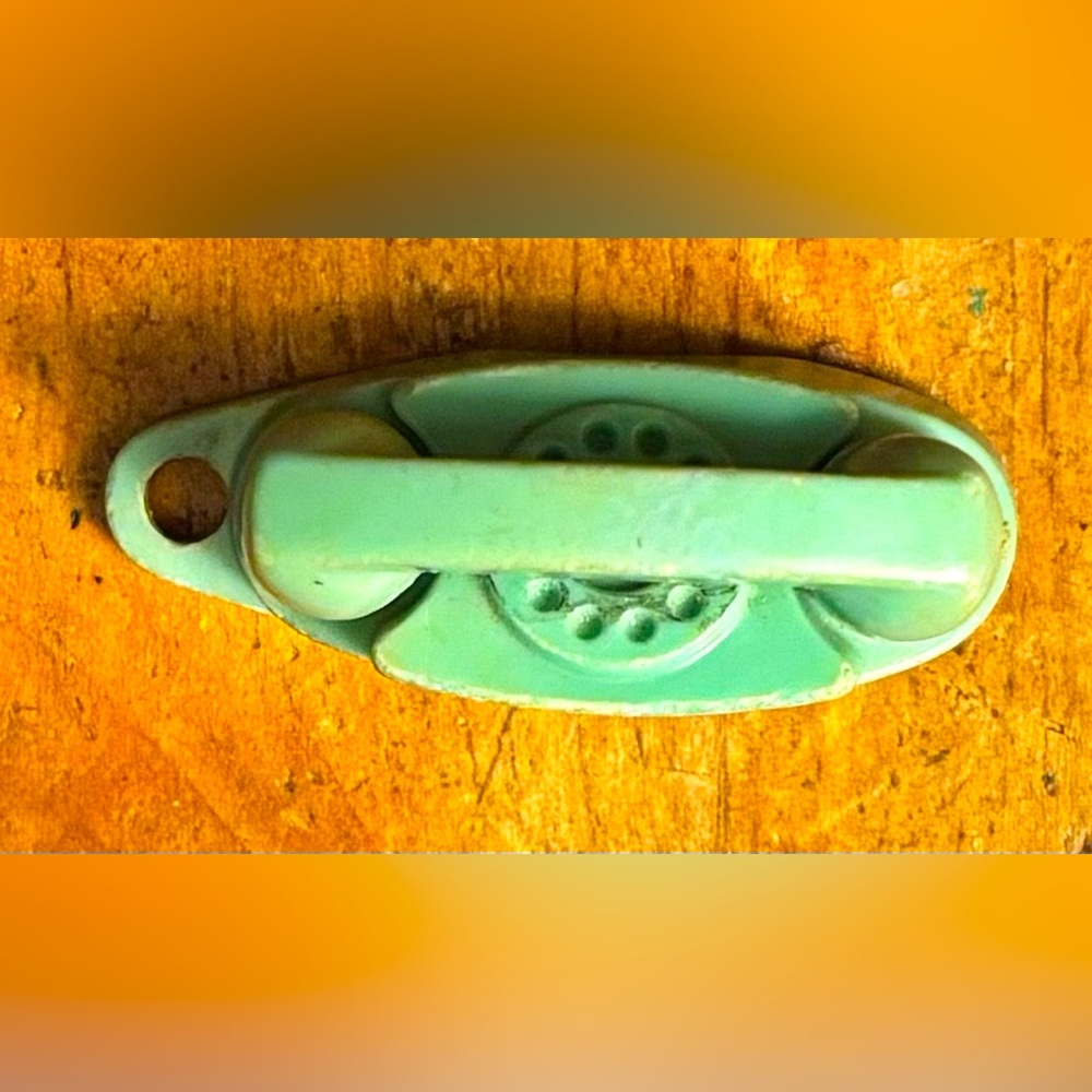 Vintage 1960's Plastic Princess Phone Rotary Dial Advertising Keychain,Green